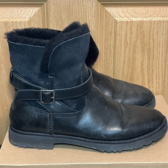 Ugg Women's Romely Buckle Boots - Picture 10 of 15